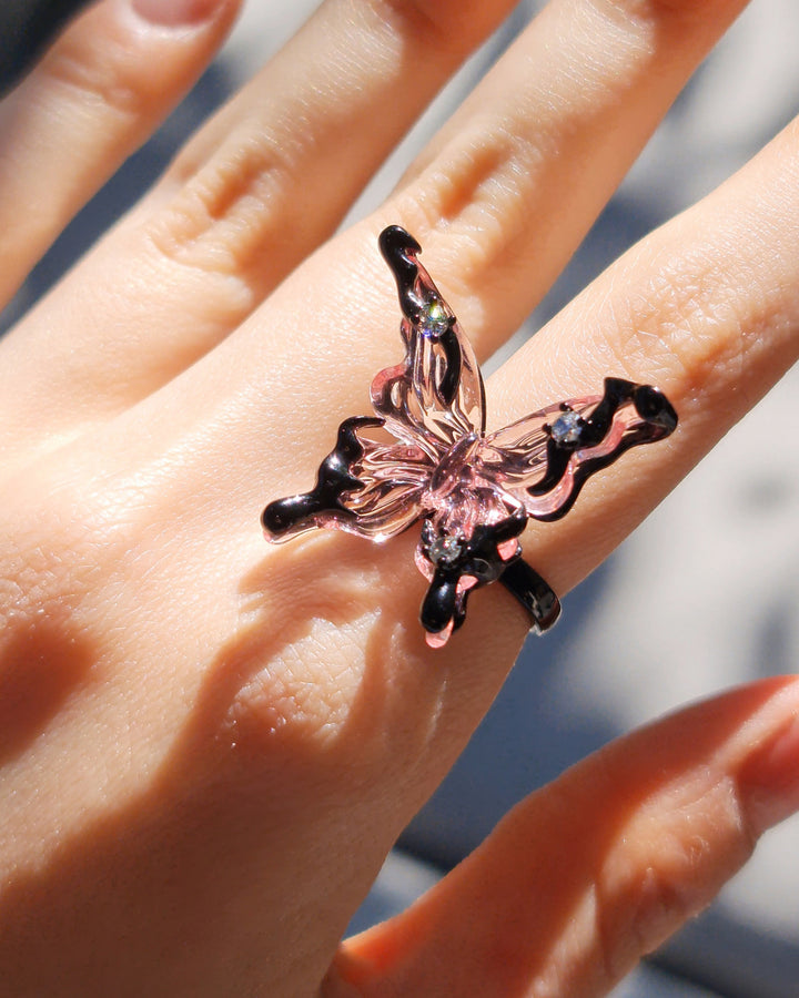 Nikaneko - Crystal Butterfly Ring Pink