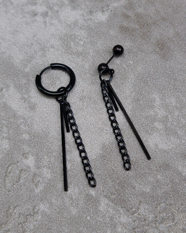 Mismatched Black Chain Rod Earrings