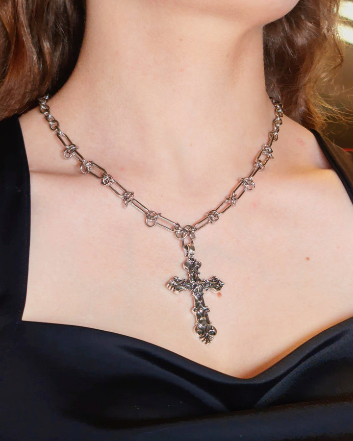 Necklace With Cross Pendant - Nikaneko